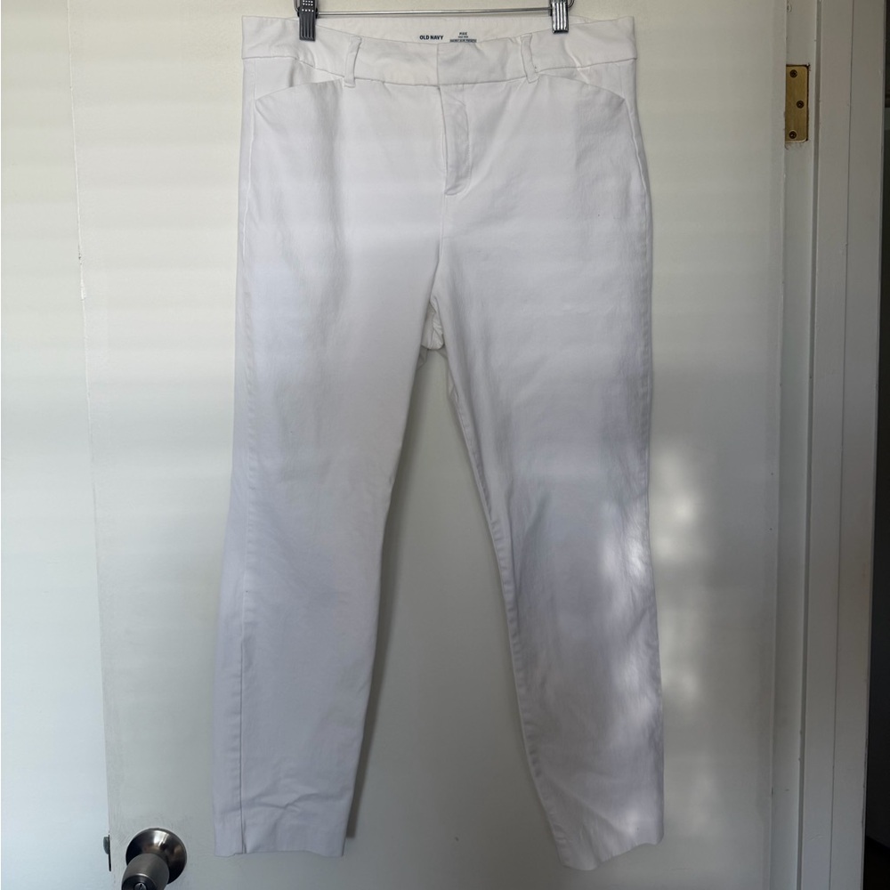 Old Navy White Pixie High-Rise Pants